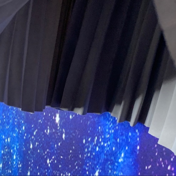 Tezenis- Pleated Metallic Miniskirt - Picture 5 of 8